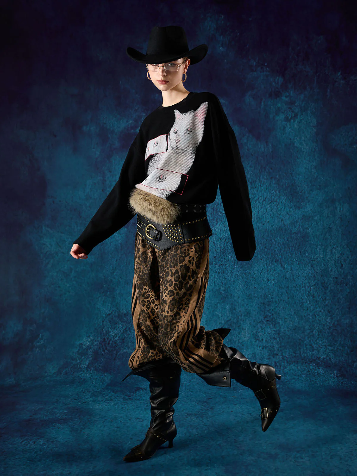 Cat Print Long-Sleeved T-Shirt - Image 6