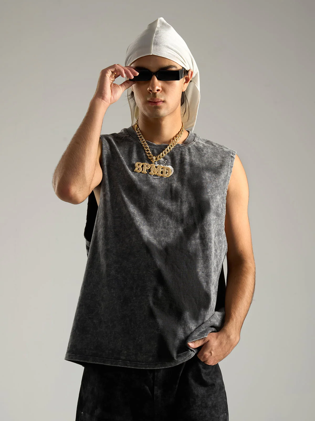 Cross-Print Distressed Washed Vest - Image 10