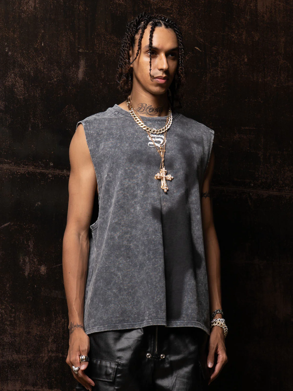 Cross-Print Distressed Washed Vest - Image 6