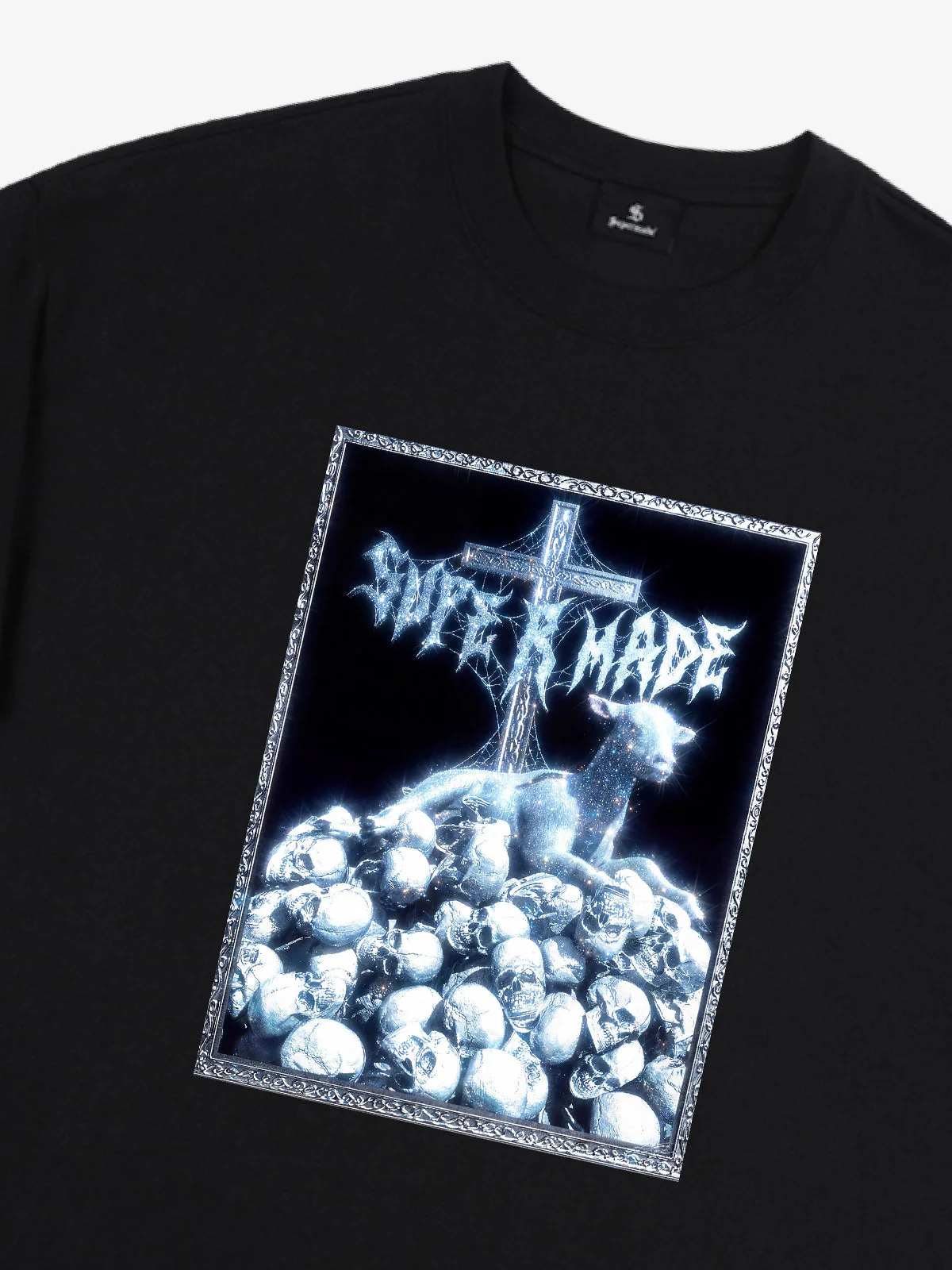 Gothic Cross Skull Graphic T-Shirt - Image 4