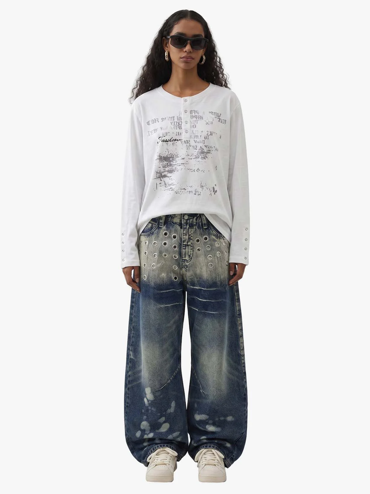 Multi-Eyelet Distressed Gradient Baggy Jeans - Image 4