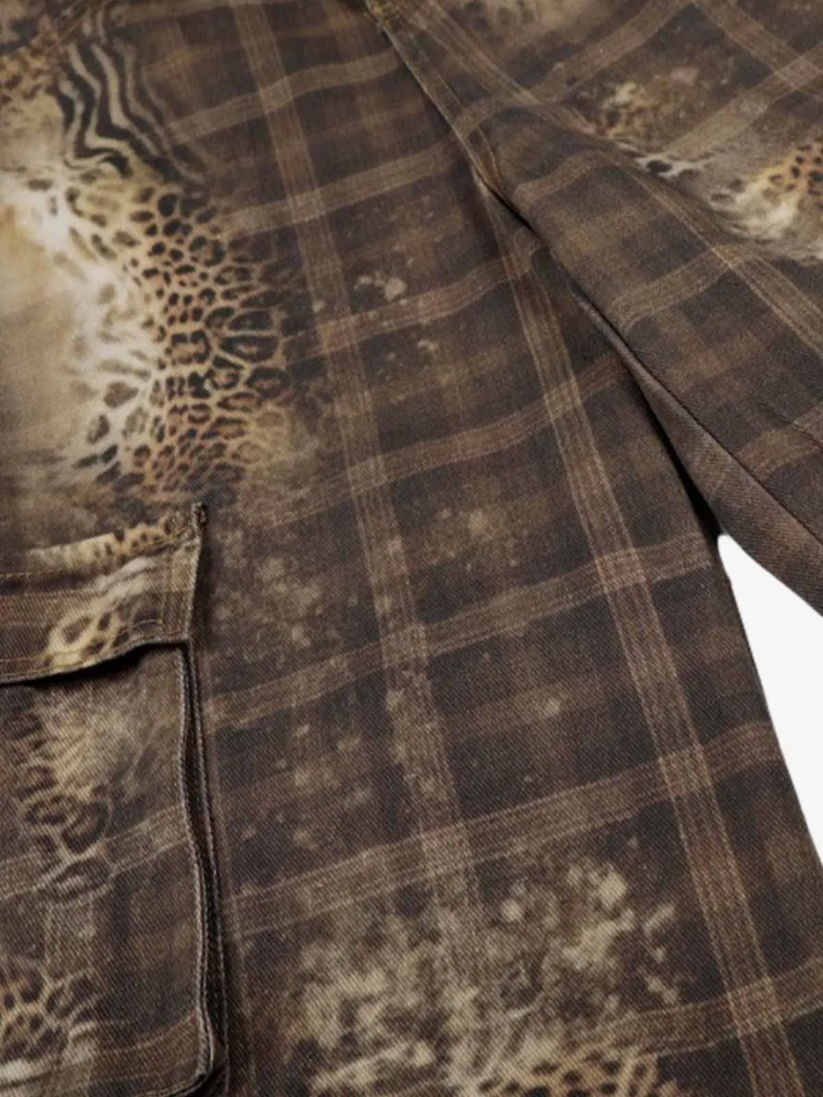 Plaid Leopard Print Cargo Barrel Jeans - Image 7