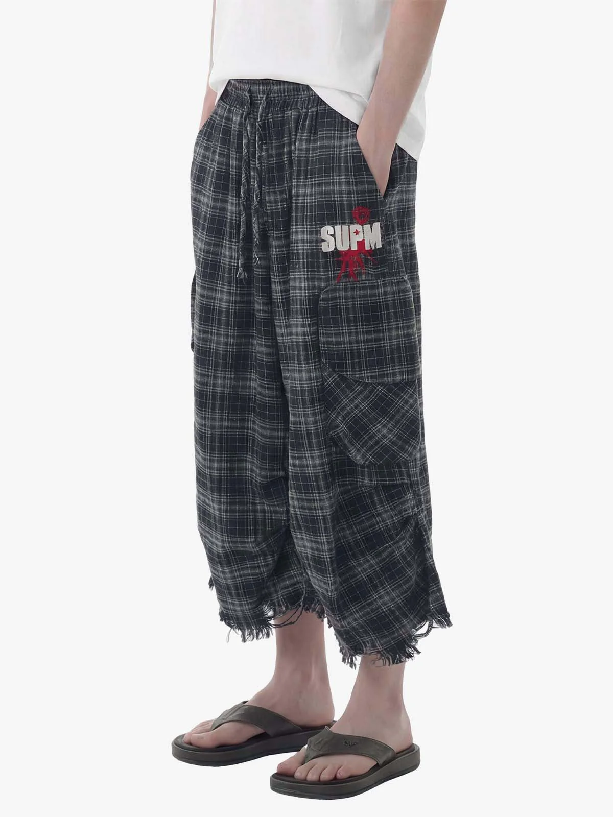 Plaid Linen-Blend Distressed Cargo Cropped Pants - Image 3
