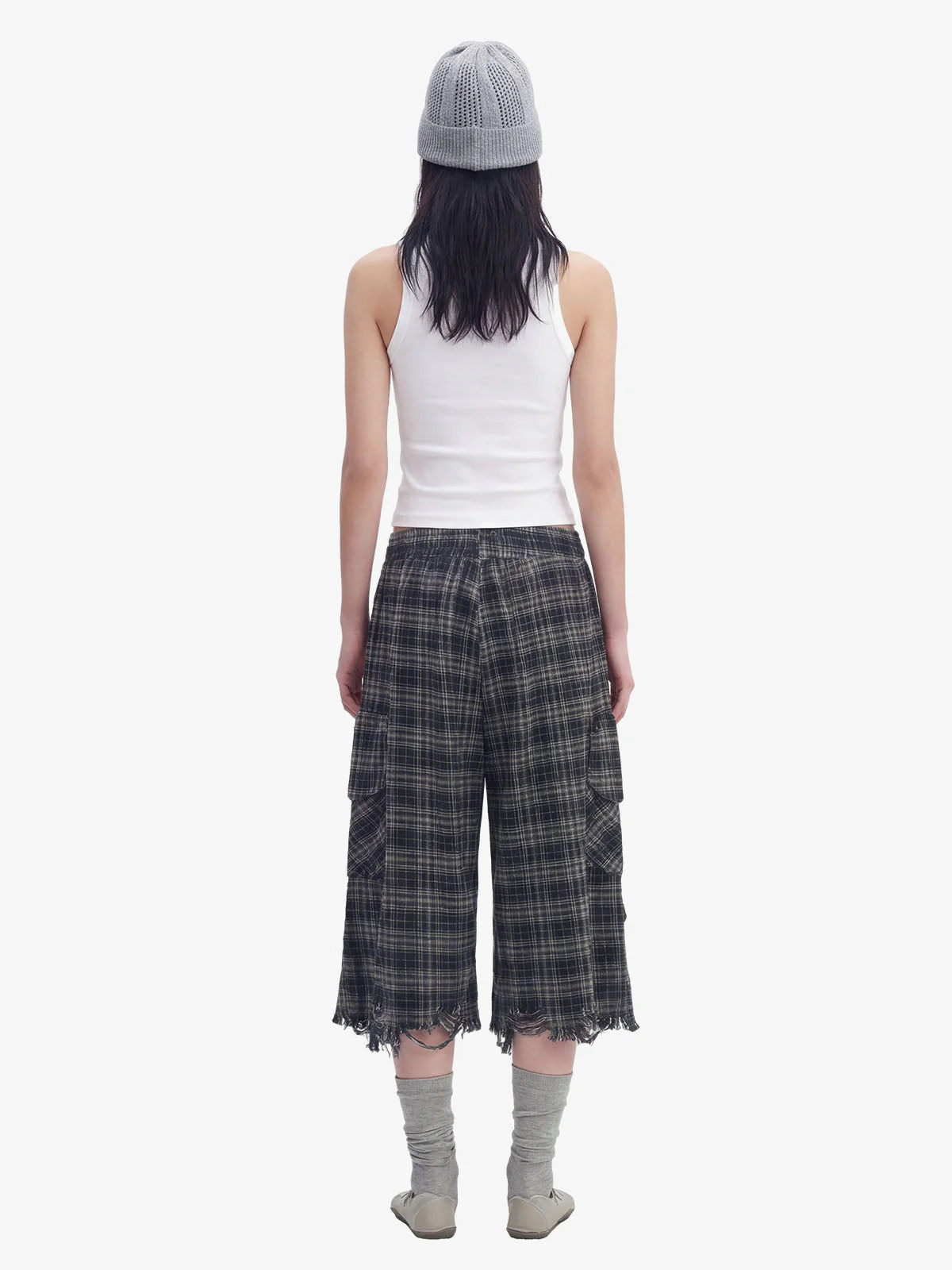 Plaid Linen-Blend Distressed Cargo Cropped Pants - Image 8