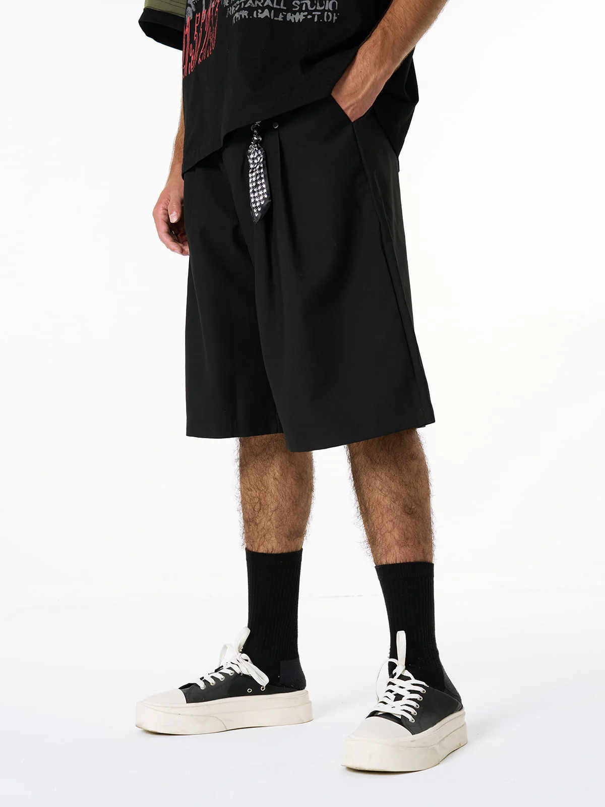 Pleated Design Pendant Decoration Baggy Shorts - 2482 - Image 4