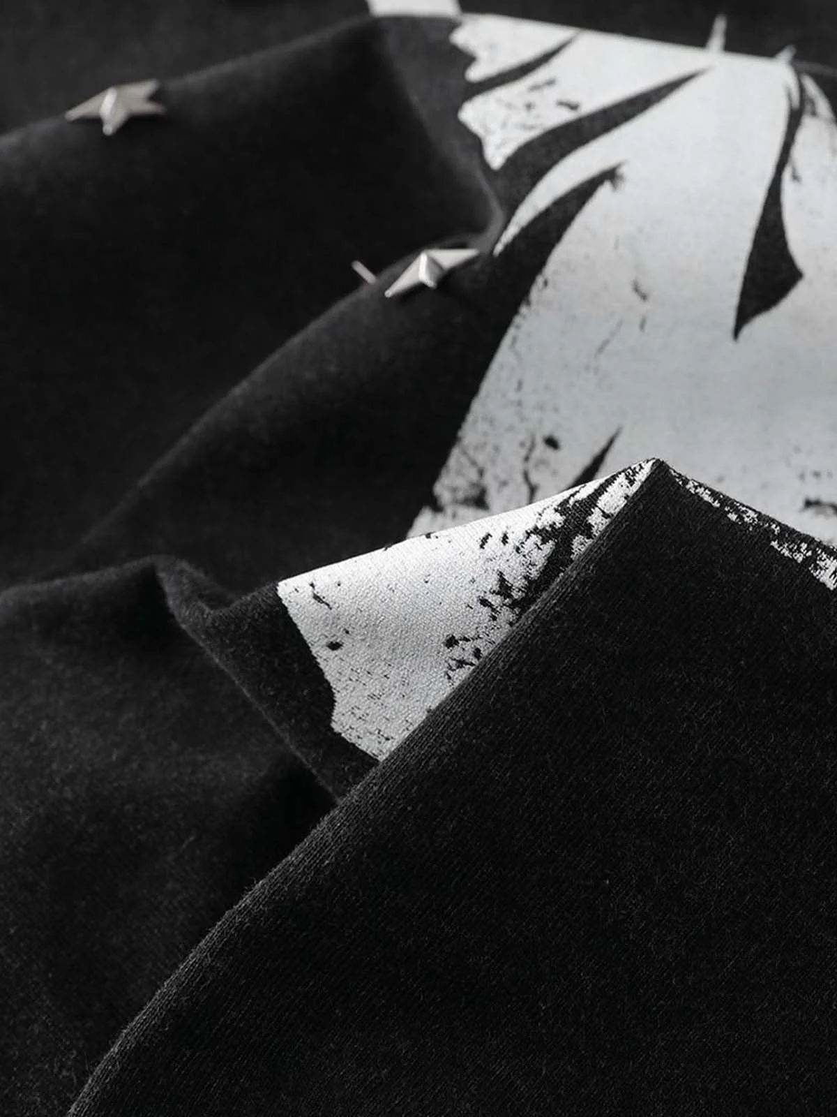 Statue of Liberty Print and Star Details T-Shirt - Image 11