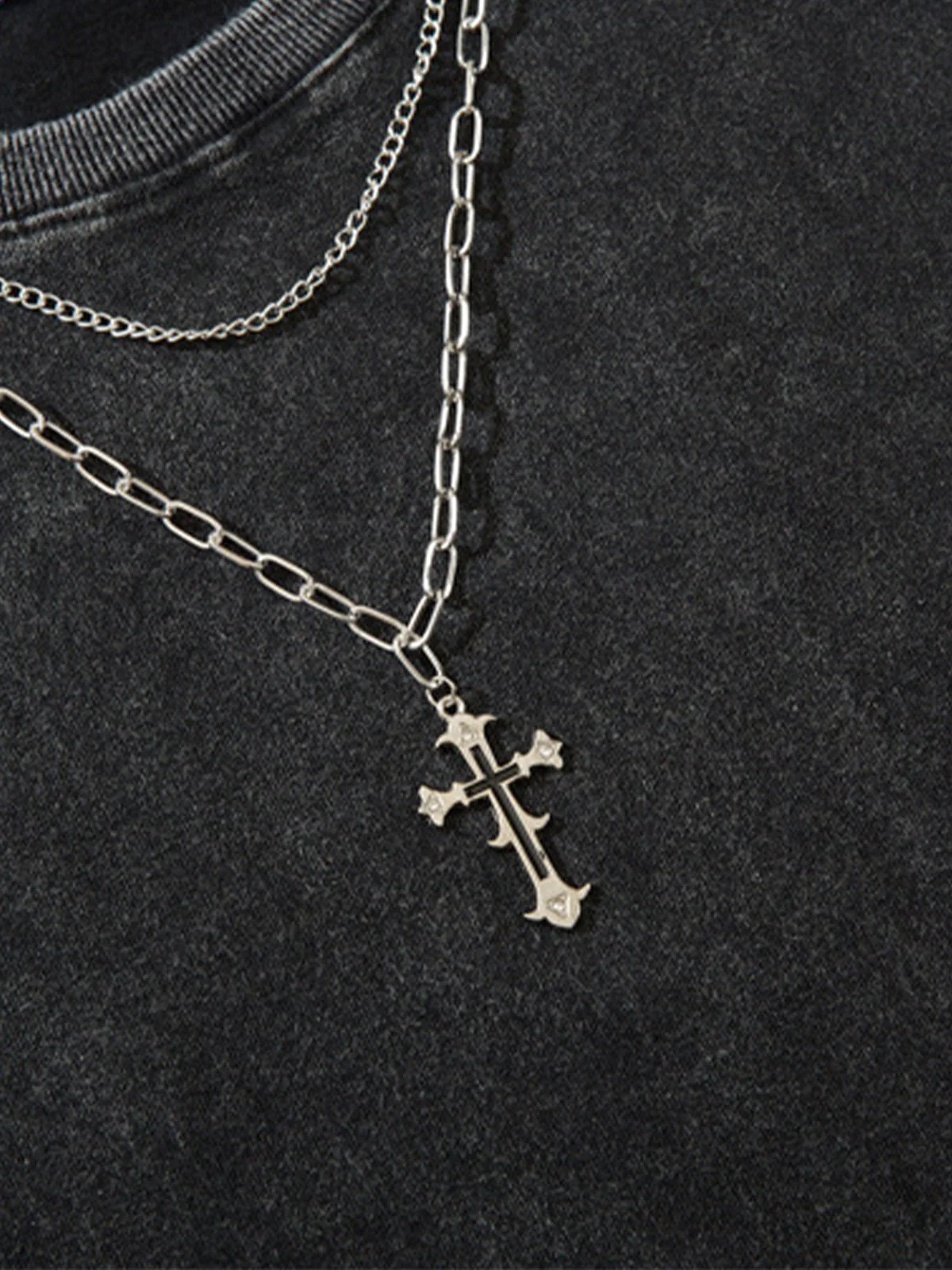 Street Ripped Vest with Detachable Necklace - Image 9