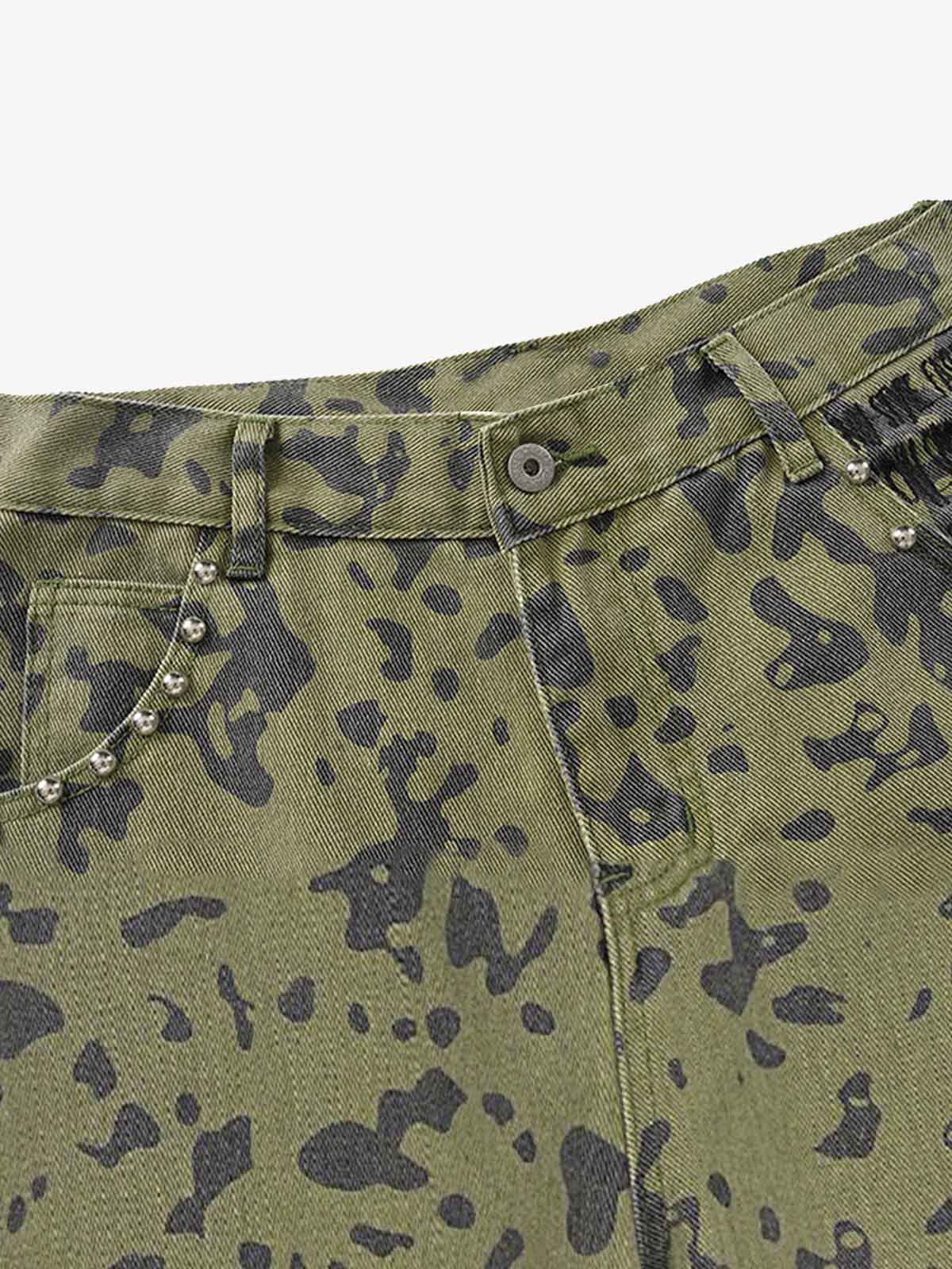 Studded Camo Wide-Leg Jorts - Image 3