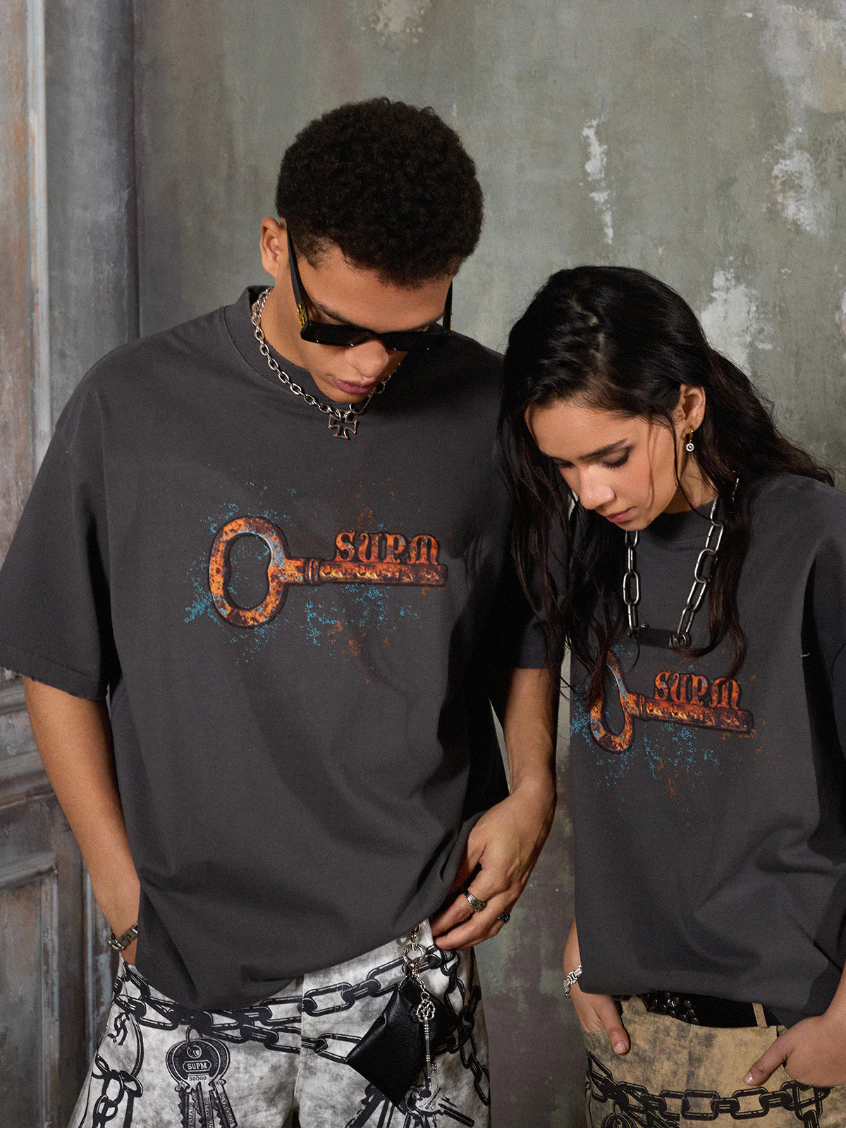 Supermade Rusty Metal Key Print T-Shirt - Image 6