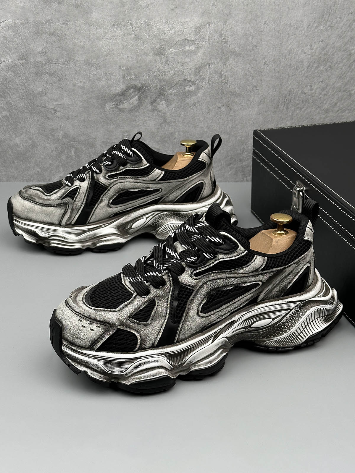 Chunky Sole Breathable Running Sneakers - Image 3