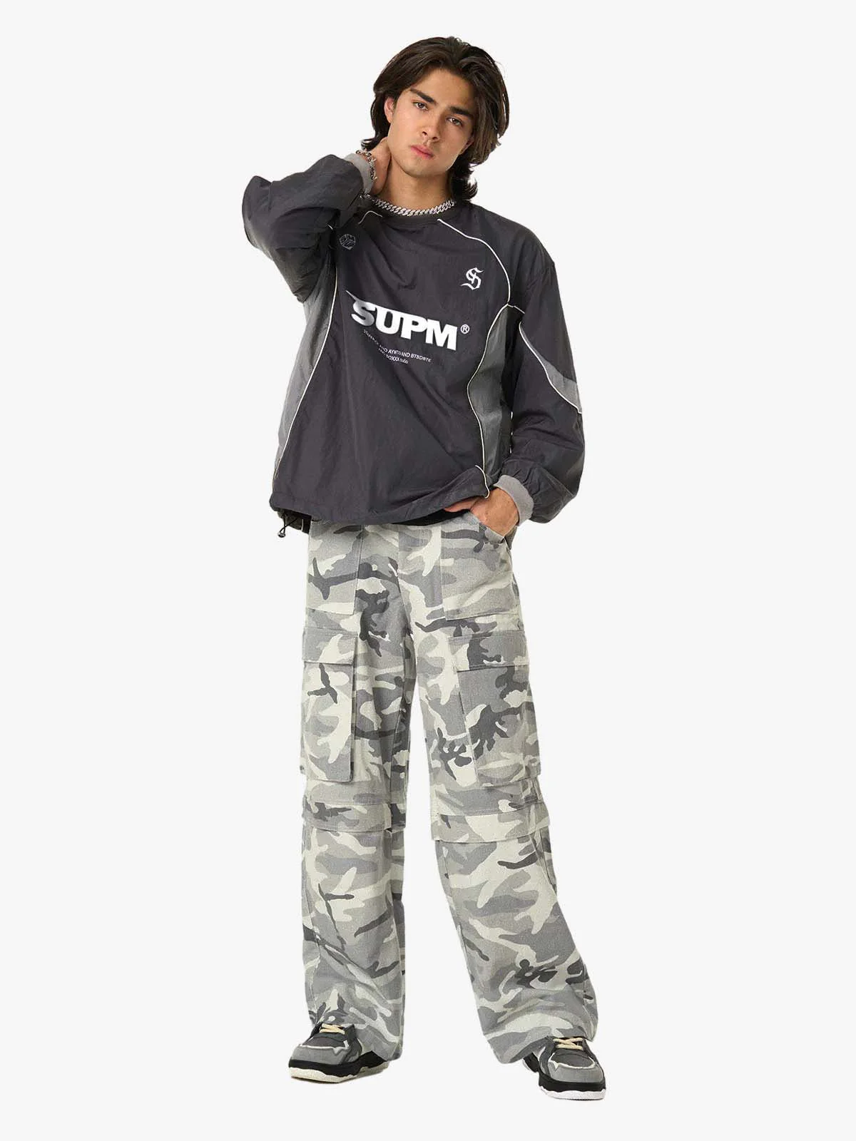 Sporty Outdoor Long-Sleeve T-Shirt - Image 7