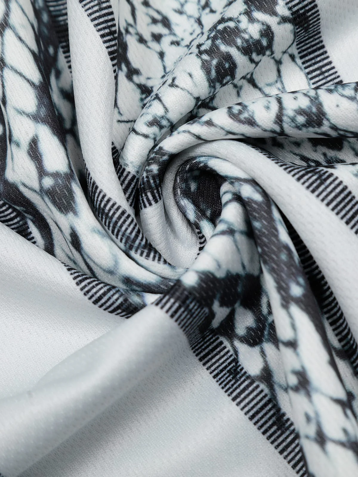 Jersey Style Snake Print T-Shirt - 2418 - Image 13