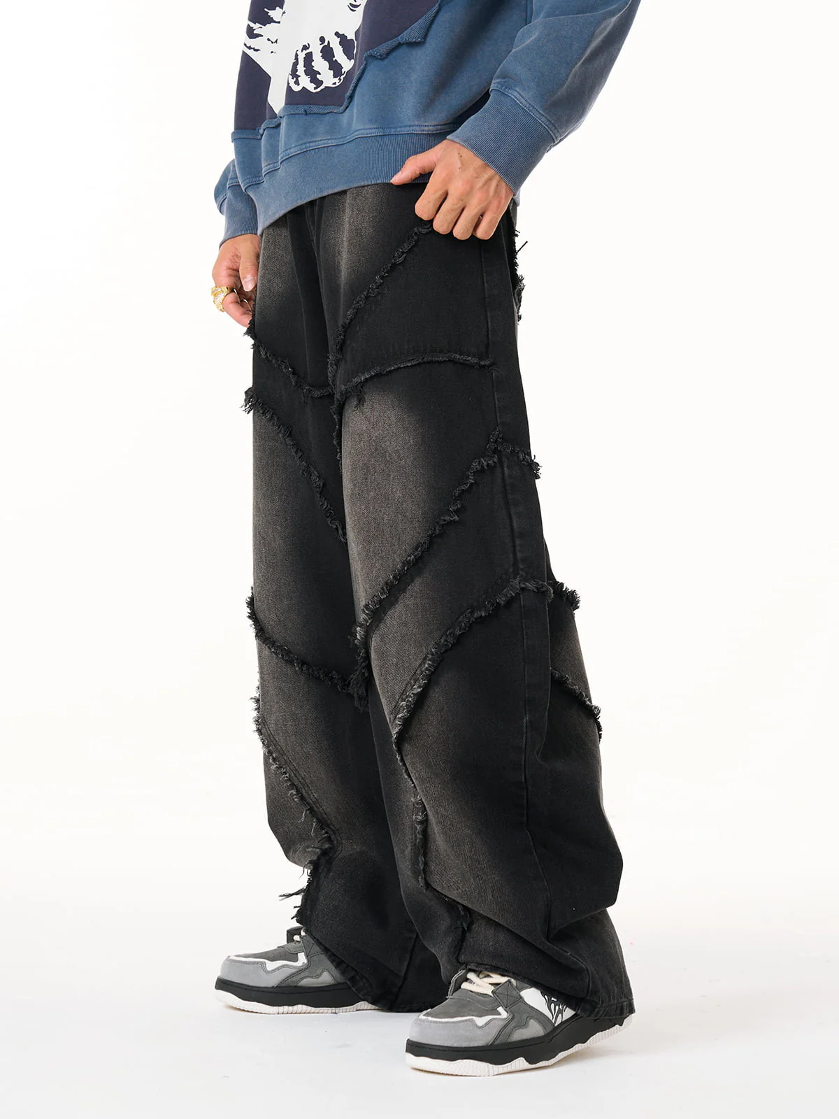 Washed Distressed Raw Edge Barrel Jeans - 2402 - Image 6