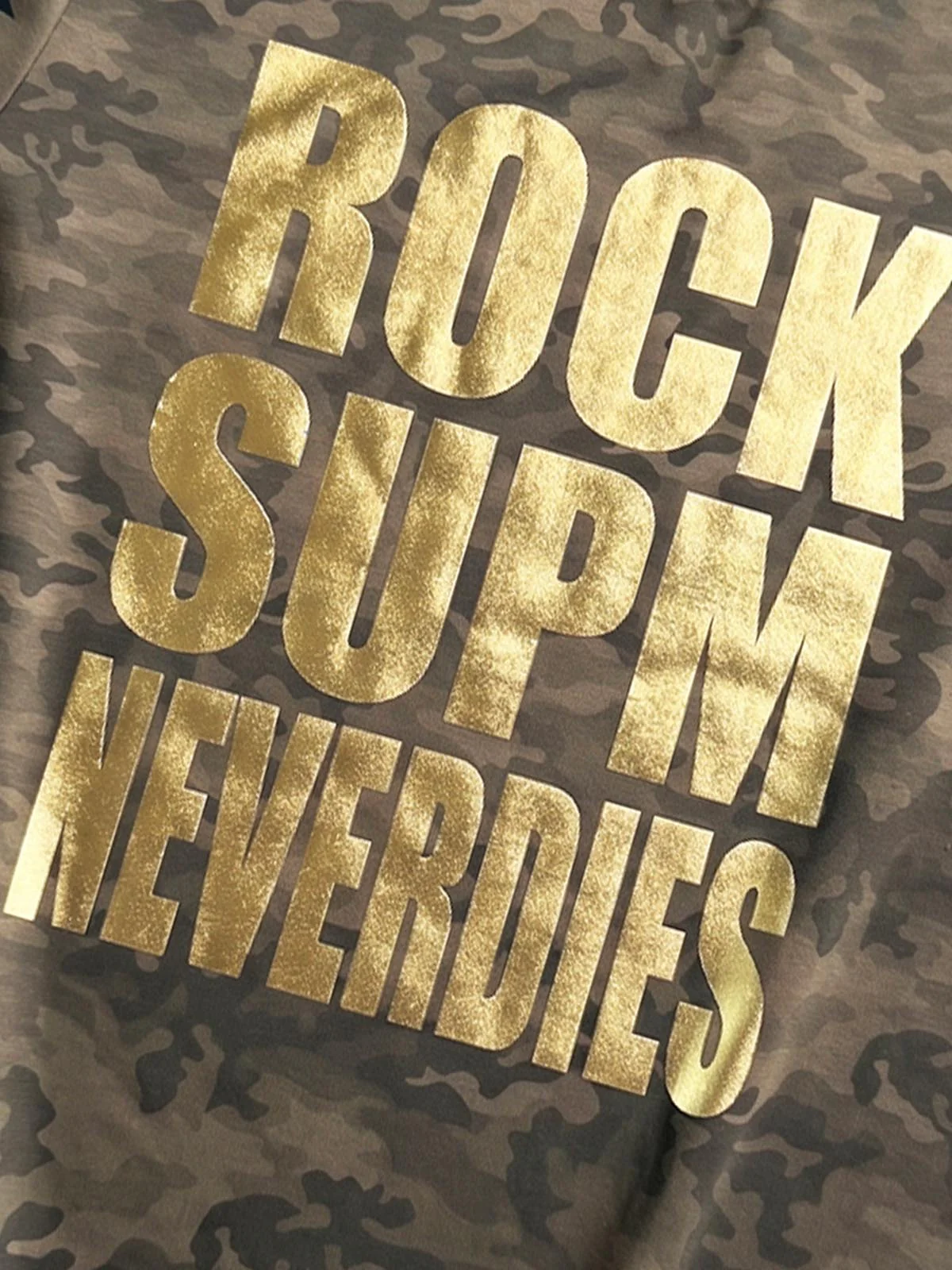 Vintage Camo Gold Letter Print T-Shirt - Image 4