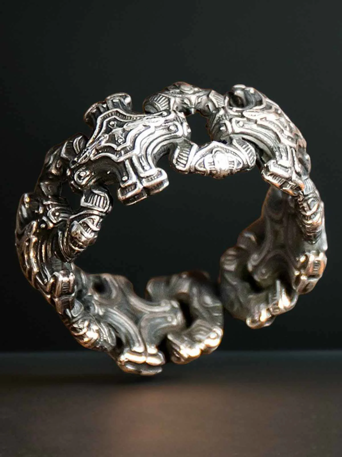 Vintage Cross Band Ring - Image 2