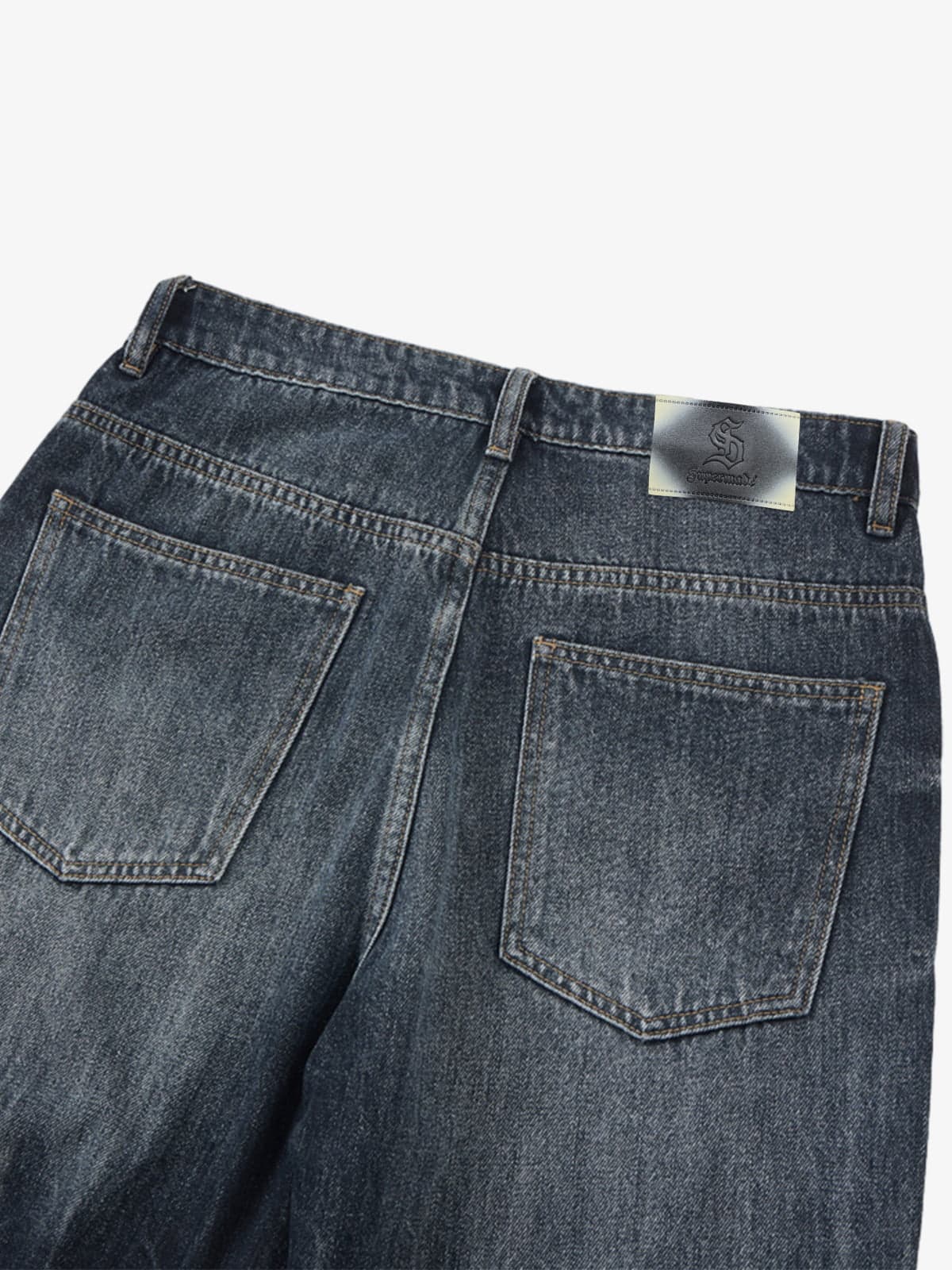 Vintage Distressed Wash Wide Leg Jeans - Image 4