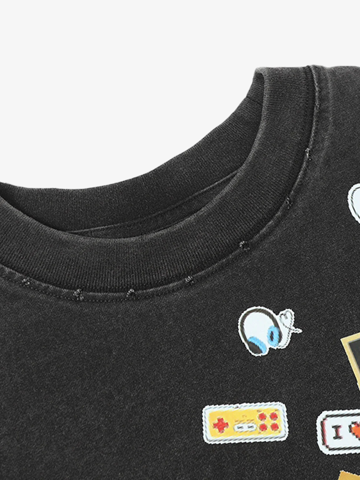 Vintage Gaming Sticker Style Motif Oversized T-Shirt - Image 13