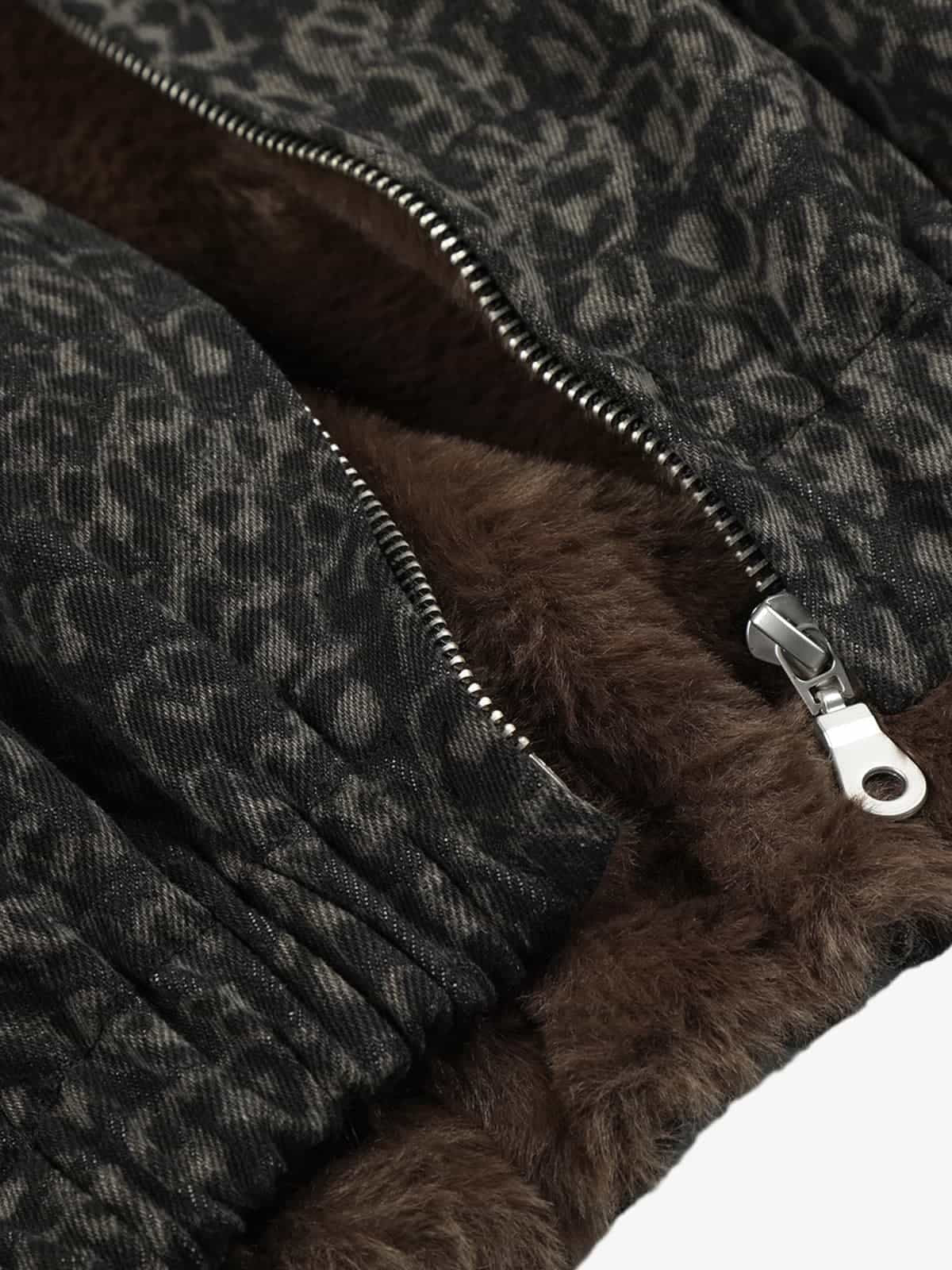Vintage Leopard Print Fleece Zip Up Vest - Image 5