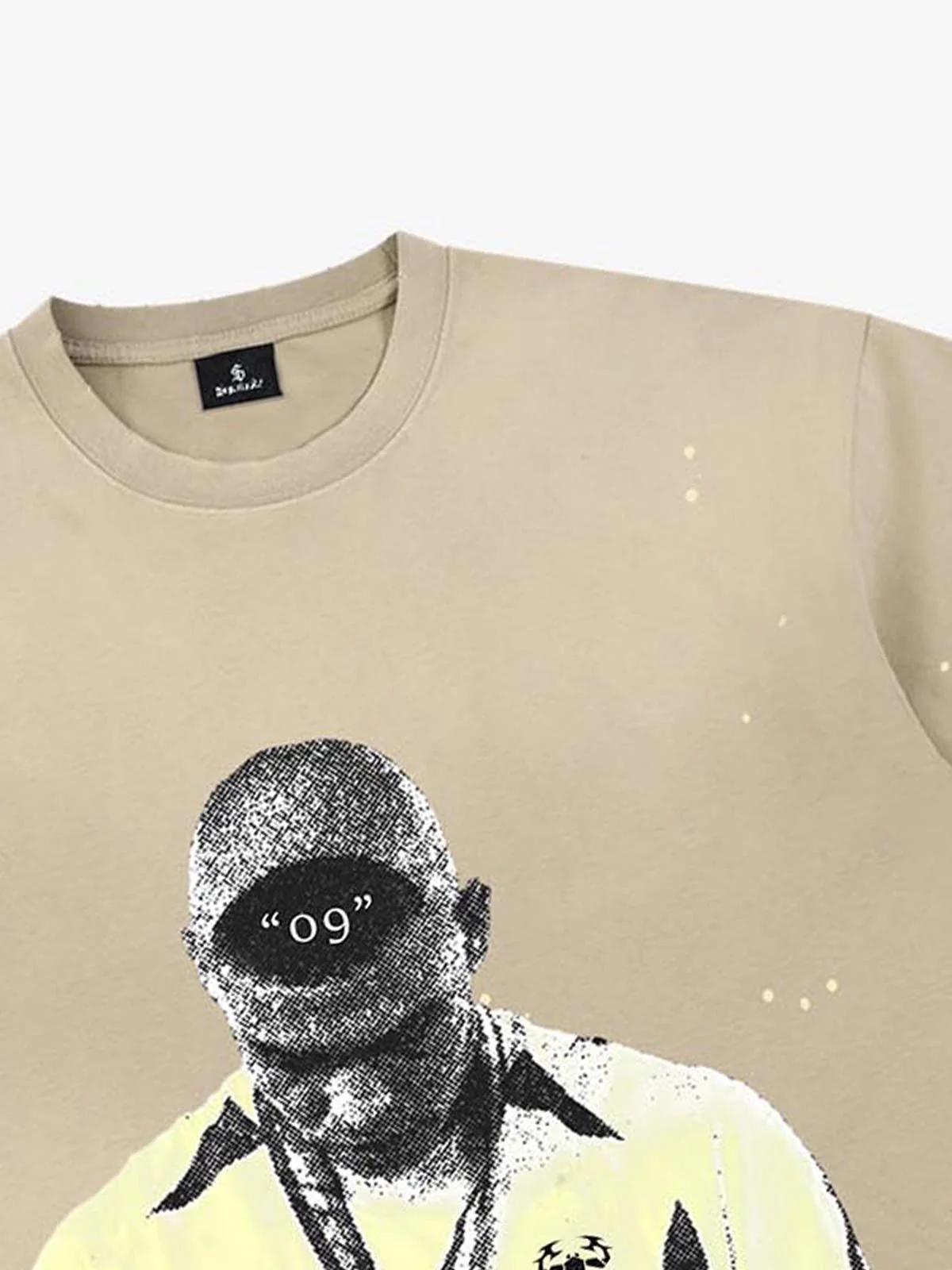 Vintage Soccer Figure Graphic T-Shirt - Image 10